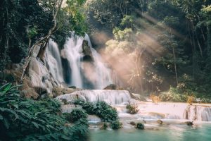 Vue de l'une des cascades de Chiflon
